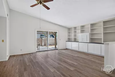 459 Mall Boulevard #26, Savannah, GA 31406 - Photo 6
