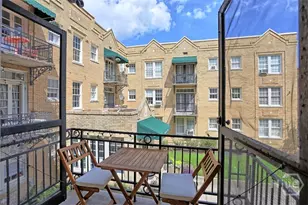 210 E State St, Savannah, GA 31401 - Photo 22