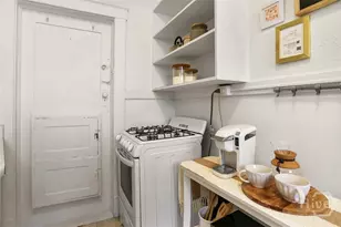 210 E State St, Savannah, GA 31401 - Photo 20