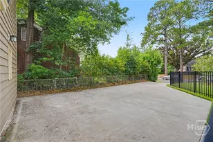 623 E 54th St, Savannah, GA 31405 - Photo 6