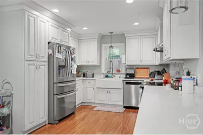 623 E 54th Street, Savannah, GA 31405 - Photo 10