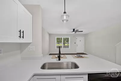 1516 E Henry Street, Savannah, GA 31404 - Photo 14