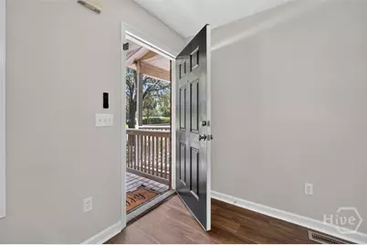 1516 E Henry Street, Savannah, GA 31404 - Photo 6