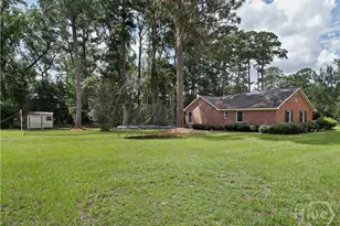 205 W 4th St, Springfield, GA 31329 - Photo 24