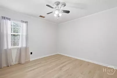 126 Holcomb Street, Savannah, GA 31406 - Photo 18