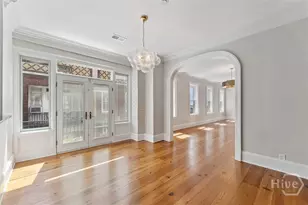 24 E Liberty St, Savannah, GA 31401 - Photo 10