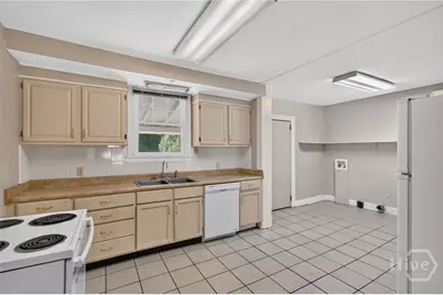 9794 Whitefield Avenue, Savannah, GA 31406 - Photo 12
