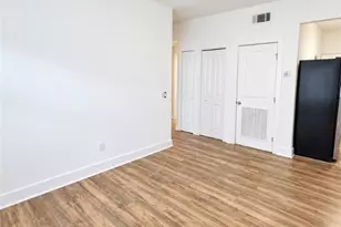 506 E Liberty St, Savannah, GA 31401 - Photo 2