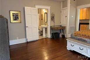 315 E 38th St, Savannah, GA 31401 - Photo 14