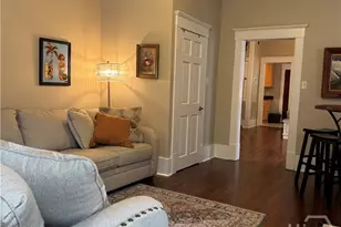 315 E 38th St, Savannah, GA 31401 - Photo 12