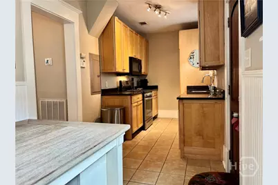 315 E 38th Street #2  A, Savannah, GA 31401 - Photo 4