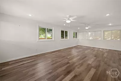 2332 E 41st Street, Savannah, GA 31404 - Photo 16