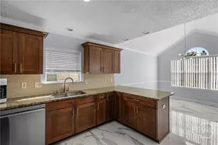 124 Hopeland Dr, Savannah, GA 31419 - Photo 10