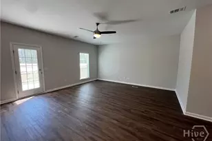 155 Orkney St, Savannah, GA 31407 - Photo 4
