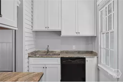 902 Barnard Street, Savannah, GA 31401 - Photo 18