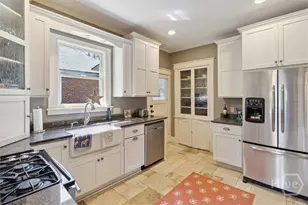 532 E 50th St, Savannah, GA 31405 - Photo 14