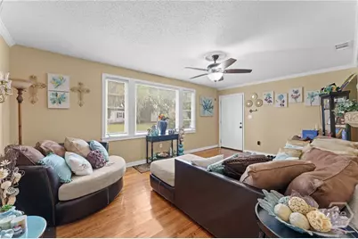 52 S Parkwood, Savannah, GA 31404 - Photo 4