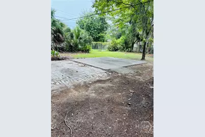 52 S Parkwood, Savannah, GA 31404 - Photo 12
