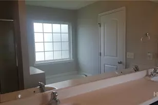 37 Wesleyan Dr, Savannah, GA 31419 - Photo 12