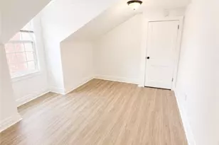 612 W 40th St, Savannah, GA 31415 - Photo 4