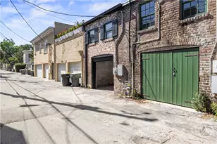 419 E Charlton St, Savannah, GA 31401 - Photo 10