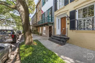 419 E Charlton St, Savannah, GA 31401 - Photo 2