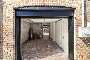 419 E Charlton St, Savannah, GA 31401 - Photo 12