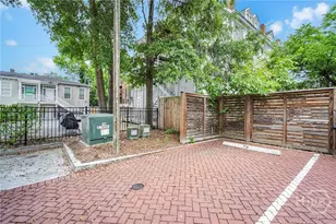 718 Tattnall St, Savannah, GA 31401 - Photo 8