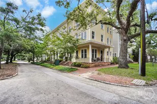 718 Tattnall St, Savannah, GA 31401 - Photo 4
