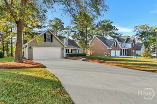 114 Egrets Way Ln, Richmond Hill, GA 31324 - Photo 2