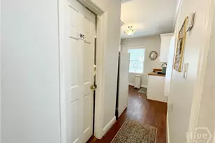 219 W Taylor St, Savannah, GA 31401 - Photo 16