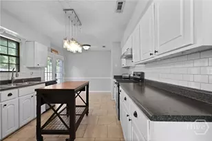 807 Hidden Hollow Cir, Hinesville, GA 31313 - Photo 6