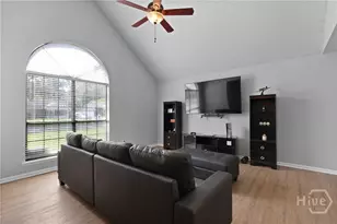 807 Hidden Hollow Cir, Hinesville, GA 31313 - Photo 2