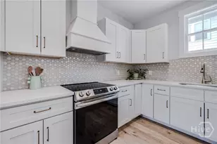 1135 E Park Ave, Savannah, GA 31404 - Photo 16