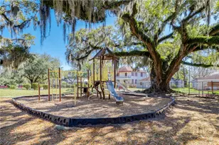 1135 E Park Ave, Savannah, GA 31404 - Photo 34