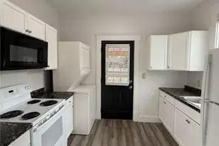 530 E 35th St, Savannah, GA 31401 - Photo 8