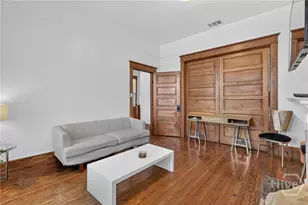 114 W Waldburg St, Savannah, GA 31401 - Photo 18