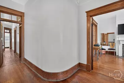 114 W Waldburg Street, Savannah, GA 31401 - Photo 12