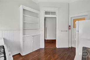 114 W Waldburg St, Savannah, GA 31401 - Photo 28