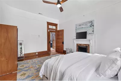 114 W Waldburg Street, Savannah, GA 31401 - Photo 20