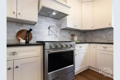 809 E 36th Street, Savannah, GA 31401 - Photo 18