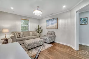 1305 E 32nd St, Savannah, GA 31404 - Photo 6