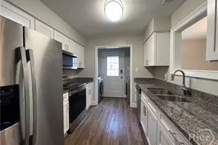 826 E 33rd St, Savannah, GA 31401 - Photo 4