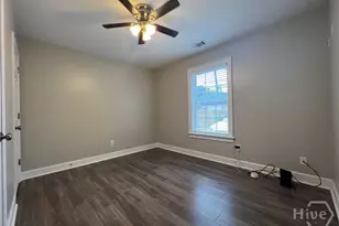 826 E 33rd St, Savannah, GA 31401 - Photo 8