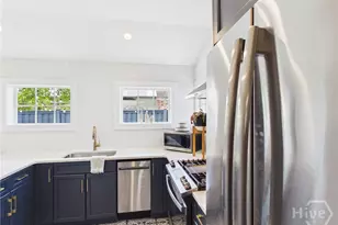 509 E Charlton St, Savannah, GA 31401 - Photo 10