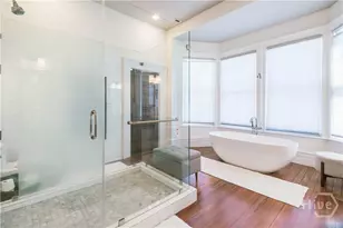 314 E Huntingdon St, Savannah, GA 31401 - Photo 34