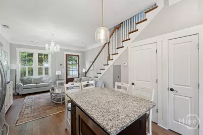 714 Tattnall Street, Savannah, GA 31401 - Photo 10