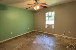 405 Shadowbrook Cir, Springfield, GA 31329 - Photo 10