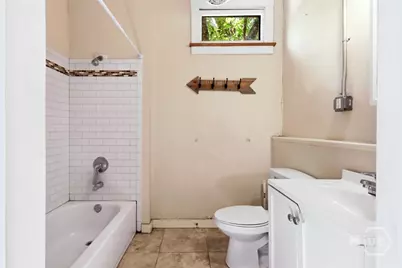402 E 38th Street, Savannah, GA 31401 - Photo 42