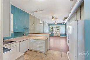 402 E 38th St, Savannah, GA 31401 - Photo 40
